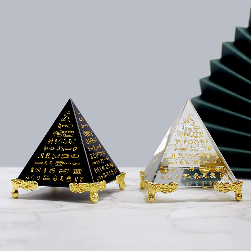 ジスポットのクリスタルピラミッド,天然エネルギーの癒しの装飾 - Paper Weight Crystal のレビューと価格