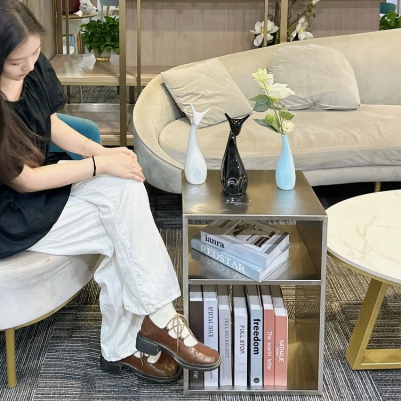 ステンレススチール製ミッドセンチュリーコーヒーテーブル、メタ - Magazine Holder Rack のレビューと価格